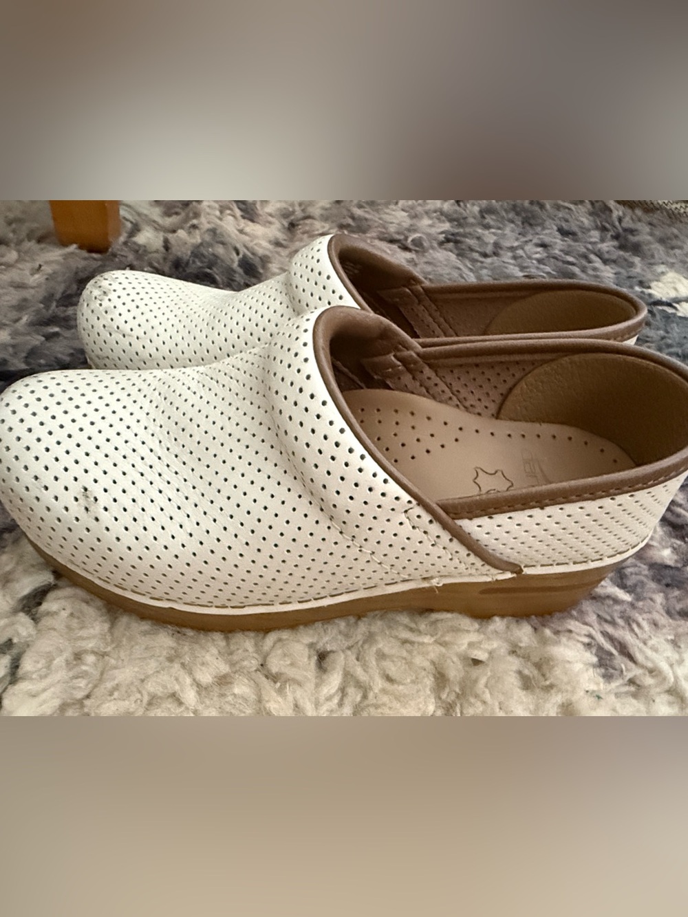 Rare White Perforated Dansko Clogs - Women sz 37